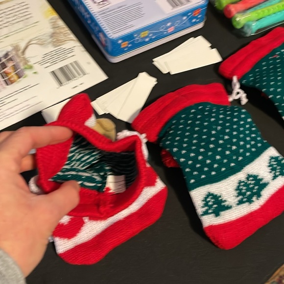 Christmas CD’s w/Read Along Books, Knit Gift Bags, Letters to Santa Kit & Tags - Picture 13 of 16